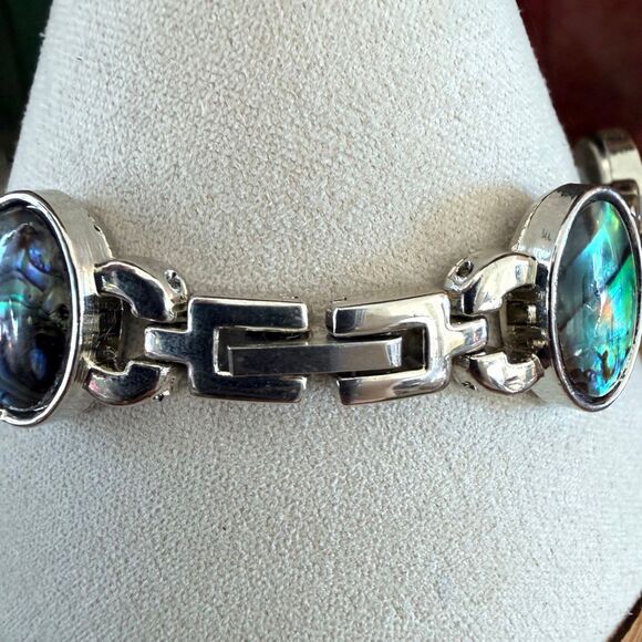 Abalone Statement Link Bracelet - Picture 5 of 7